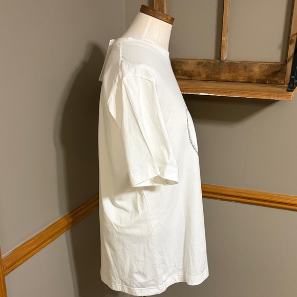 Kaws X Uniqlo UT graphic  peace for all white tee shirt size large - Picture 3 of 7